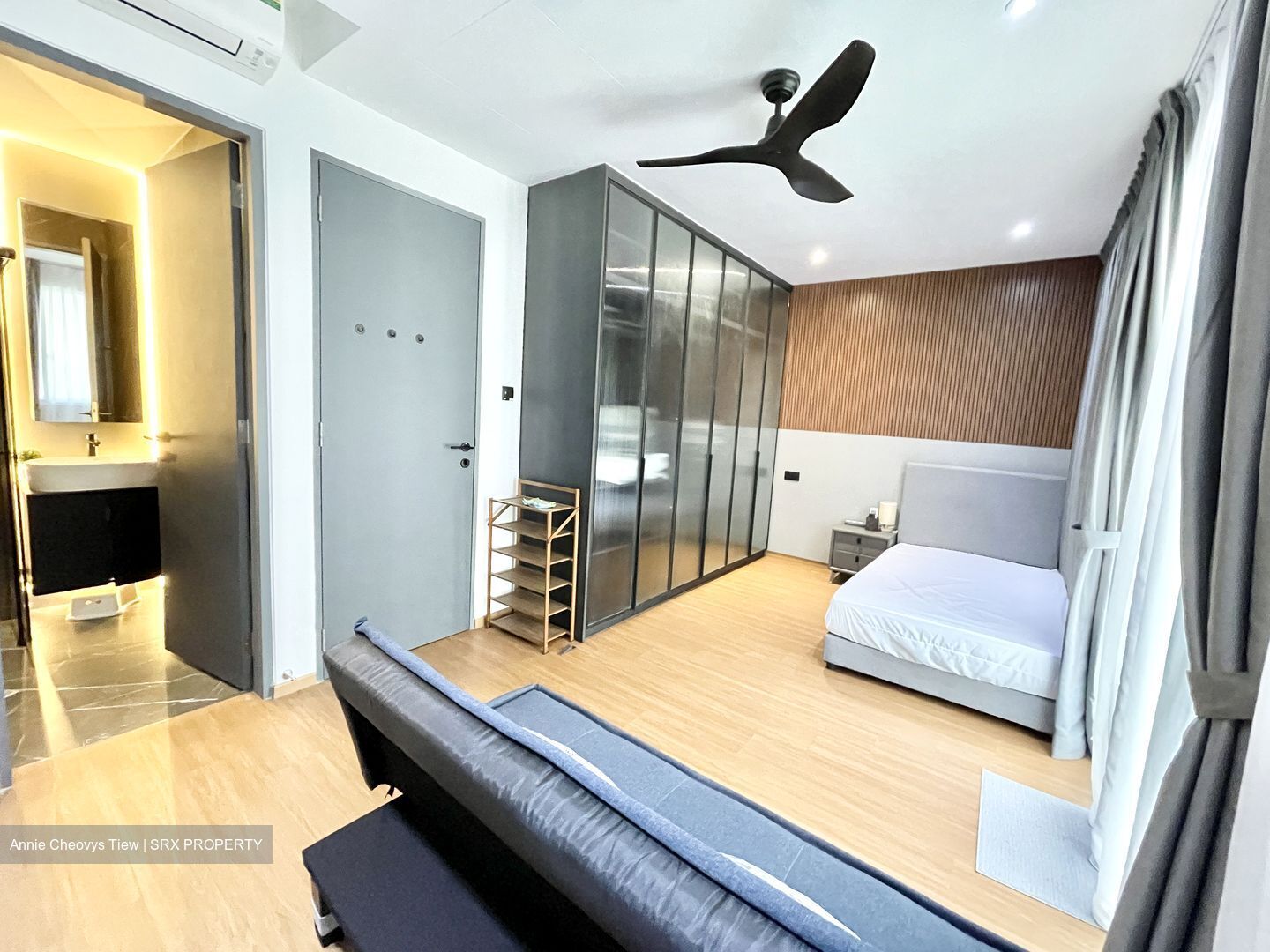 Lowland Road (D19), Terrace #534683371